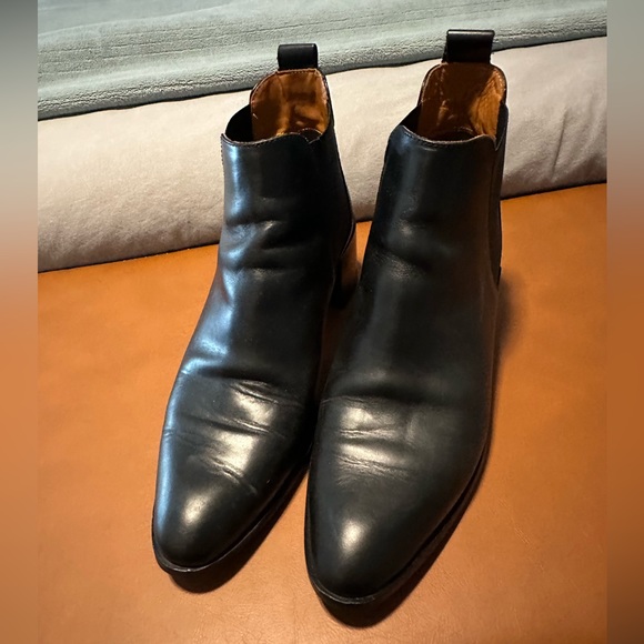 Everlane Modern Chelsea Boot - Picture 2 of 6